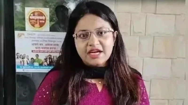 IAS Trainee Puja Khedkar Accuses Pune Collector of Harassment