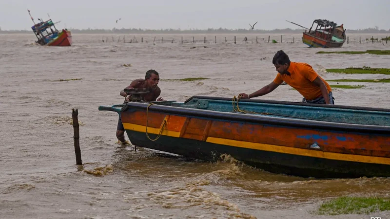 Cyclone Dana Makes Landfall; Odisha and Kolkata Airports Reopen