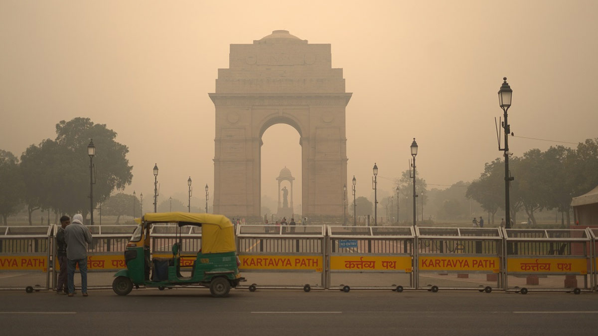 “Delhi Air Quality Alert: AQI Soars Past 1500!”