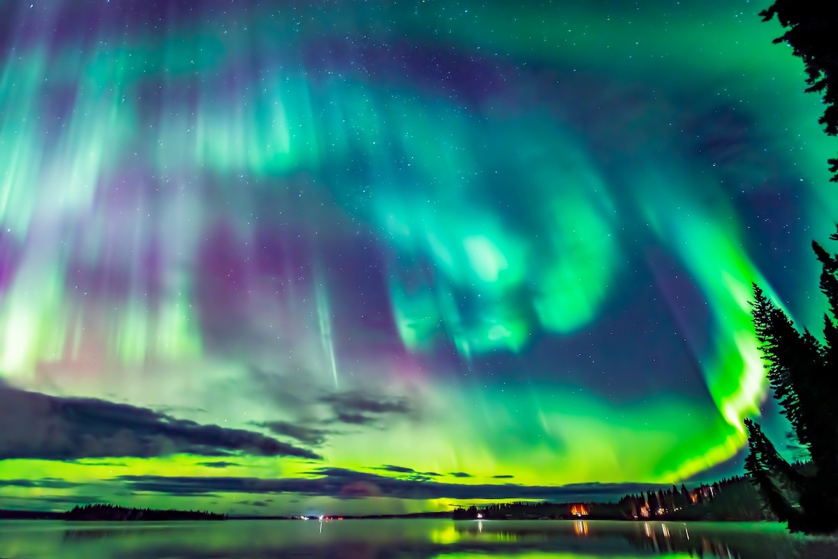 “Top Spots In Canada To See The Northern Lights”