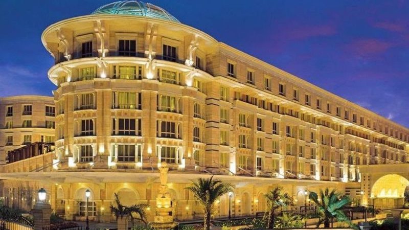 ITC Share Price Drops ₹27 After Ex-Hotels Spin-Off: Buy Or Sell?