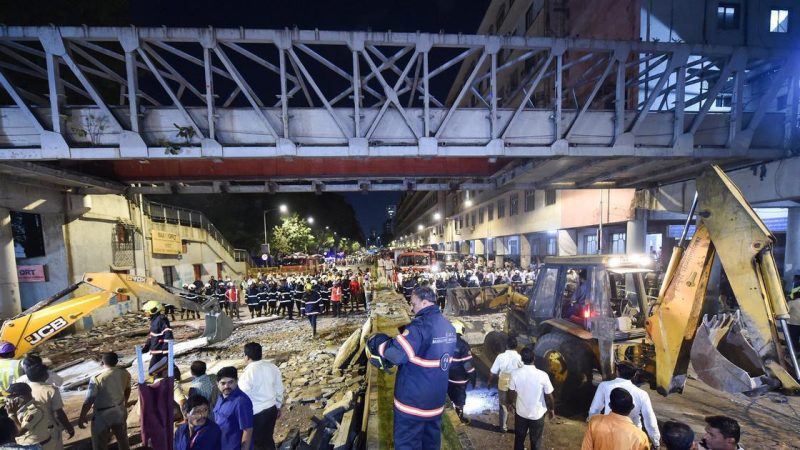 “6 Dead, 50 Injured As Platform Collapses In UP”